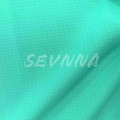 Vải polyester tái chế là sự lựa chọn thân thiện với môi trường để sản xuất thời trang bền vững