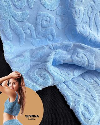 Chọn vải polyester tái chế để sản xuất quần áo thân thiện với môi trường
